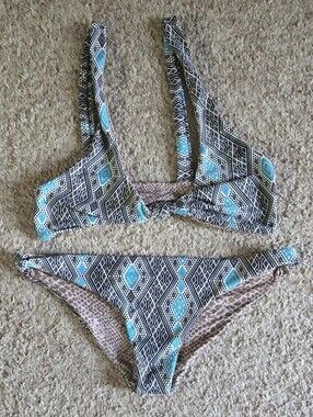 Acacia bikini